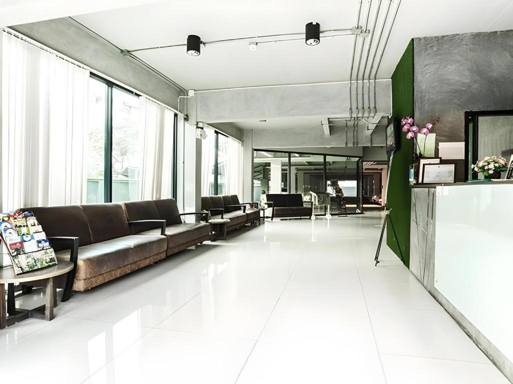 B2 Green Boutique And Budget Hotel Csiangmaj Kültér fotó