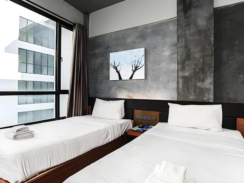B2 Green Boutique And Budget Hotel Csiangmaj Kültér fotó