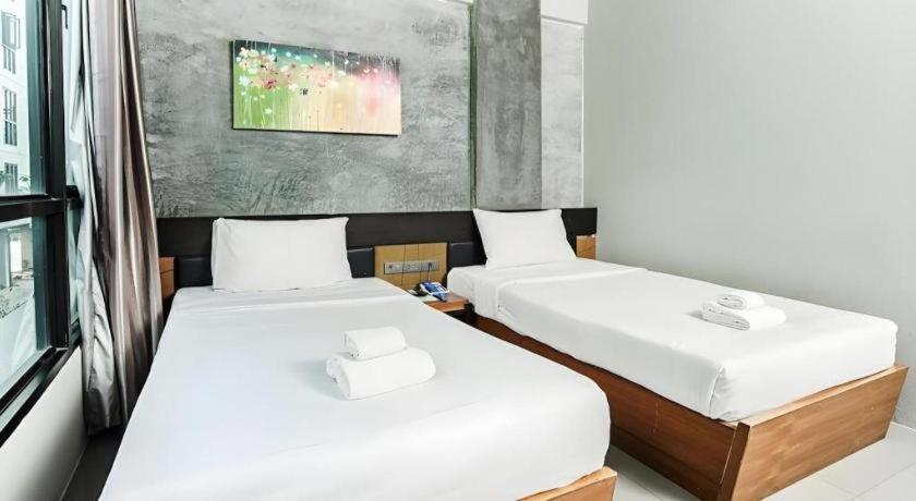 B2 Green Boutique And Budget Hotel Csiangmaj Kültér fotó