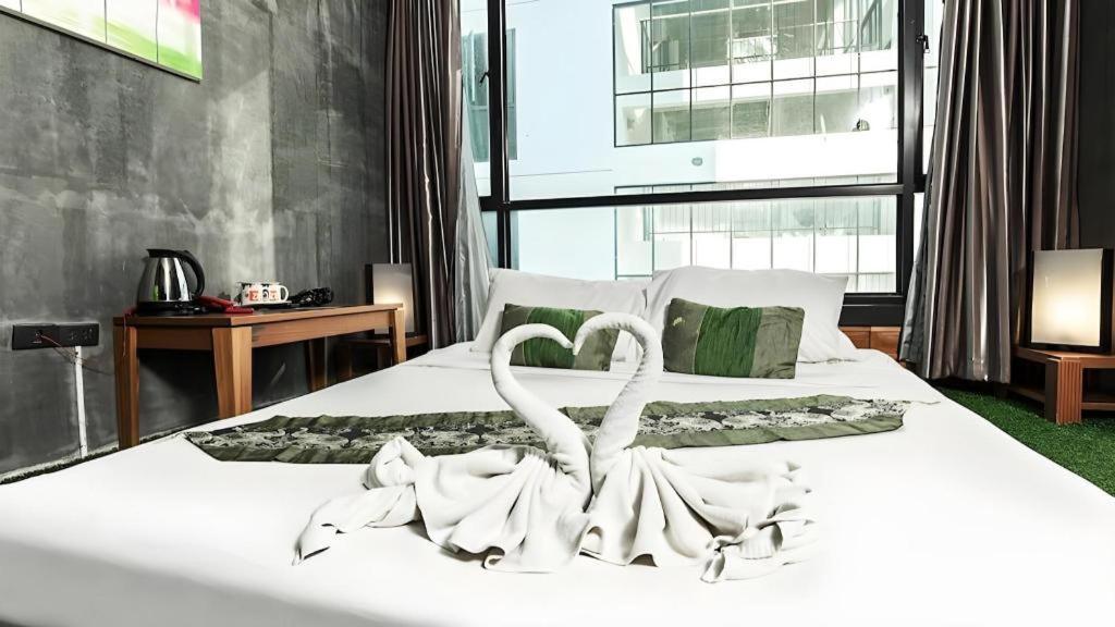 B2 Green Boutique And Budget Hotel Csiangmaj Kültér fotó